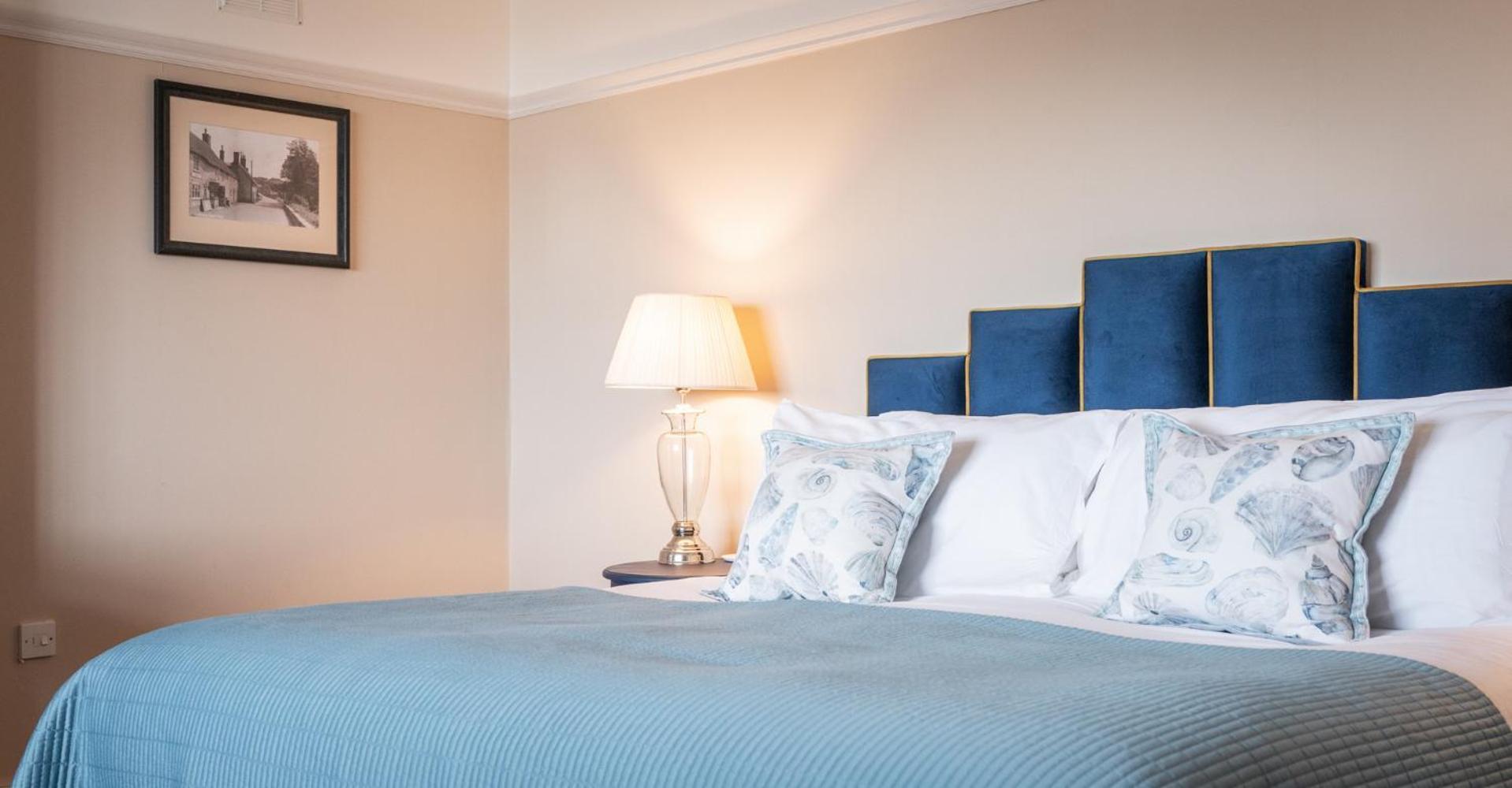 Bridport Arms Hotel West Bay Room photo