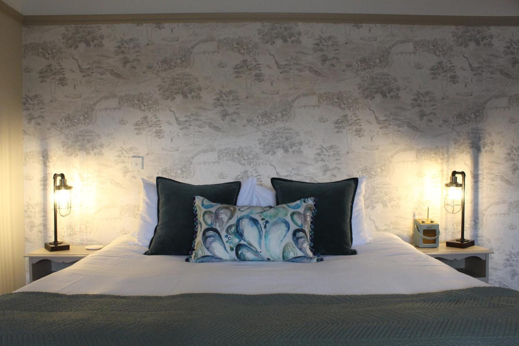 Bridport Arms Hotel West Bay Room photo