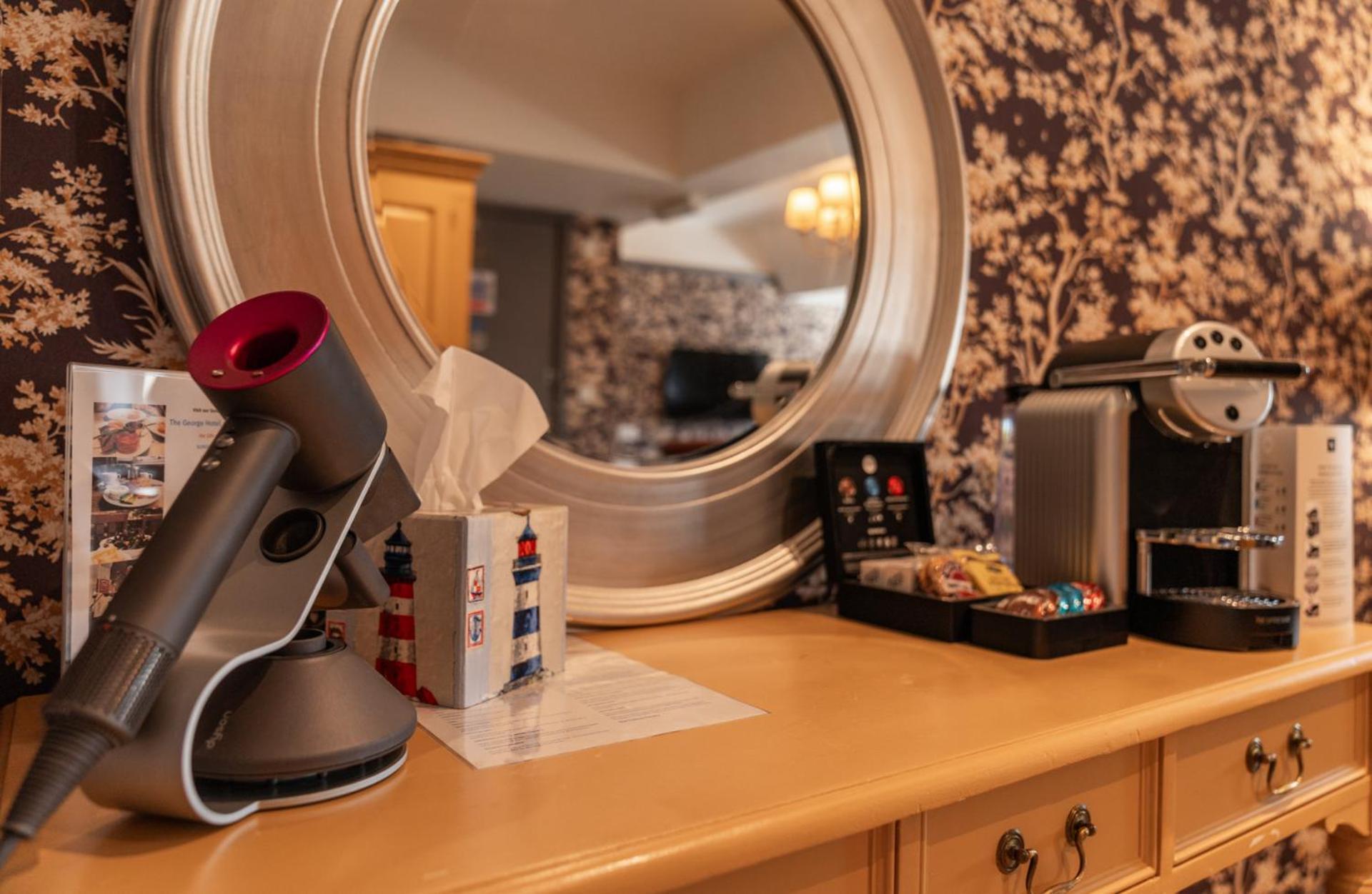 Bridport Arms Hotel West Bay Room photo